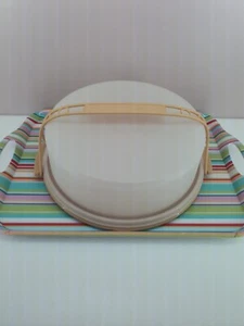Vintage Tupperware 'Cake Taker' Harvest Gold Lid & Handle 719-3 Sheer Container - Picture 1 of 8