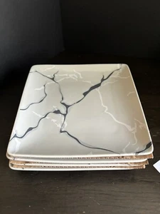 Short Stories Square Plates Set Of 4 NEW - Picture 1 of 4