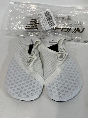 BARERUN BR10 Whiteholes Water Sports Shoes in White Women 6.5-7.5 - Image 1 of 4