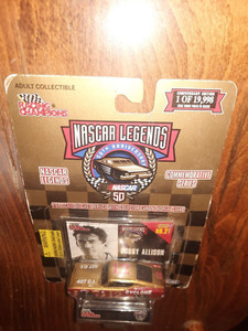 BOBBY ALLISON 1969 CYCLONE 1:64 1998 RACING CHAMPIONS NASCAR LEGENDS DIECAST CAR