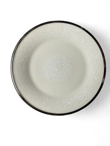 Lenox Moonspun Salatteller USA Elfenbein Silber Platin Borte Blumenmuster auslaufend - Bild 1 von 4