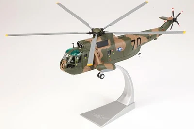 AA33423 Corgi SH-3A Sea King 1/72 Model USN HS-2 Golden Falcons - Image 1 of 2