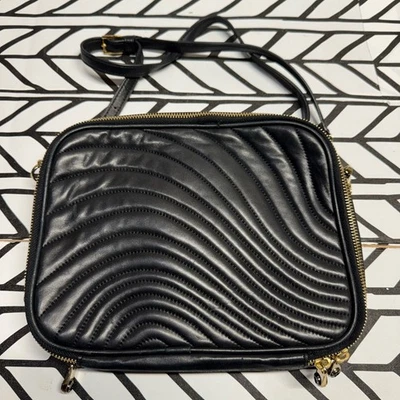 Henri Bendel No 7 East West Black Quilted Leather Crossbody I-Pad Bag RARE - Image 1 of 4