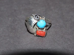 SIZE 5 PINKY RING NAVAJO STERLING 1980s SIGNED PLATERO TURQUOISE BLOOD CORAL Vtg - Picture 1 of 2