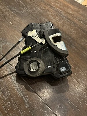 Toyota Tundra Corona Sequoia 2007 2013 lado izquierdo puerta delantera cerradura escotilla Foto 1 de 3