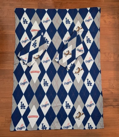 Los Angeles Dodgers Baseball Blue Blanket w/ Sleeves SUCCESS PROMOTIONS 68 X 49 Cover