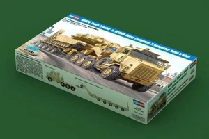 HobbyBoss 85502 M1070 1:35 Truck HET M1000 Semi-Trailer Plastic Model Car Kits - Picture 1 of 11