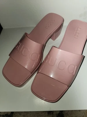 Auténticos tacones Gucci rosas para mujer talla 37 hechos en Italia Foto 1 de 4