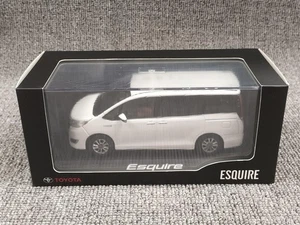 Toyota White Pearl Crystal Shine 1/30 ESQUIRE Color Sample, Unopened - Picture 1 of 3
