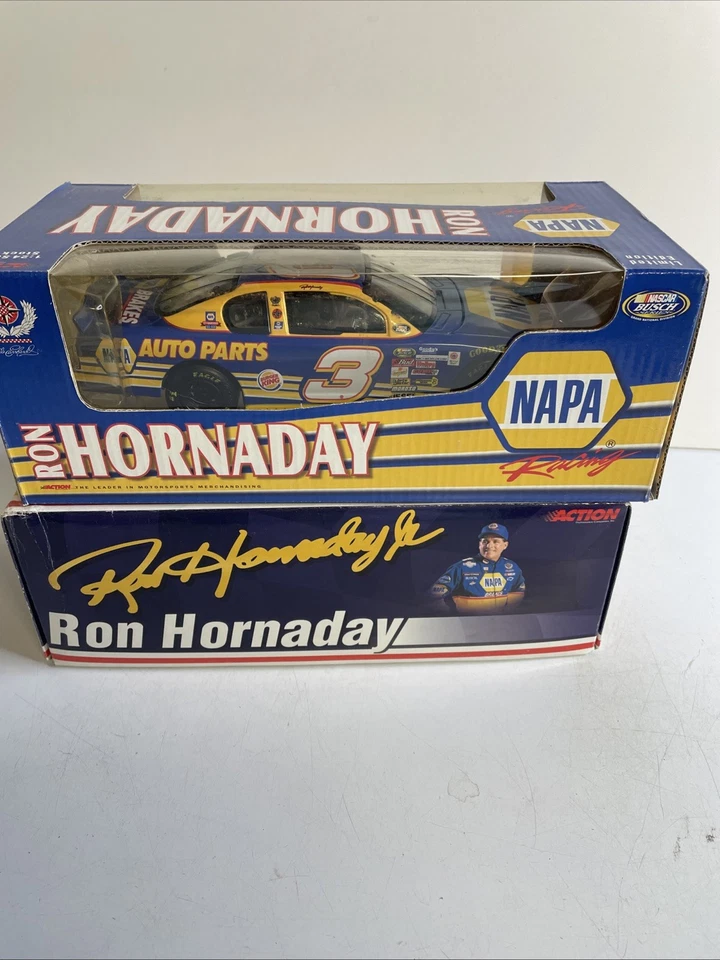 Camión de carreras Action 1997 Ron Hornaday 16 NAPA serie 1/24 camión campeón lote dorado Foto 1 de 4