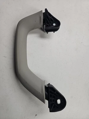 2011-2014 Toyota Sienna Front Left Driver Side A-Pillar Grab Grip handle OEM  - Изображение 1 из 4