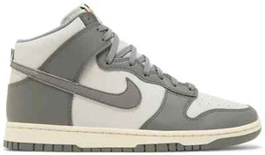 Size 9.5 - Nike Dunk SE High Light Bone - Picture 1 of 5