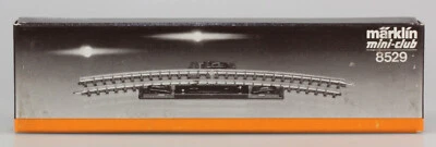 Märklin #8529 Z Curved Circuit Track, New in Box - Image 1 of 2