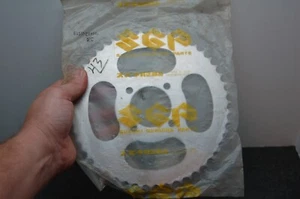 NOS GENUINE SUZUKI 64511-20310 REAR SPROCKET 50 TOOTH RM80 1980 1981 OLD STOCK - Picture 1 of 5