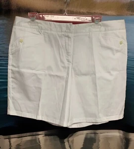 Women’s Izod Perform X Stretch White Shorts Size 14 New With Tags - Picture 1 of 13