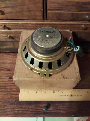 NOS 1990-96 Dodge Dakota Pickup Door Speaker Chrysler #56007421 OEM - Image 1 of 4