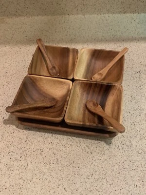 Juego de bandejas de condimentos de madera de 9 piezas con 4 cuencos 4 cucharas y bandeja Foto 1 de 4