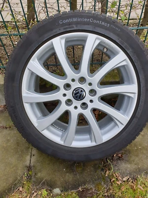 1 Satz Winterreifen 215/50 R 17 95H auf einer Rondell Alufelge - Bild 1 von 3