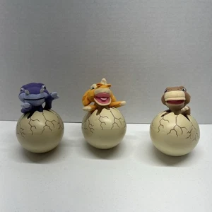 VTG - The Land Before Time 3 plush Chomper Cera Little foot in cracked dino eggs - Picture 1 of 15
