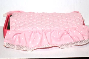 CAMA CASA DE ENSUEÑO VINTAGE MUÑECA BARBIE CON COLCHÓN Y EDREDÓN ROSA MATE - Imagen 1 de 4
