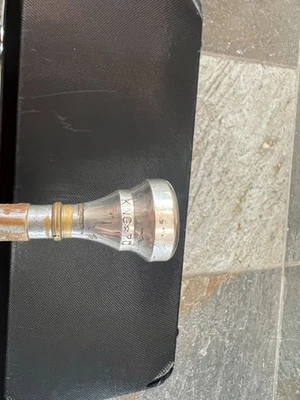 Boquilla trompeta marca Silver King, talla 7C.  USA Foto 1 de 3