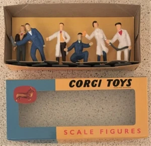 Corgi Toys Garage Attendant Scale Figures - Picture 1 of 4