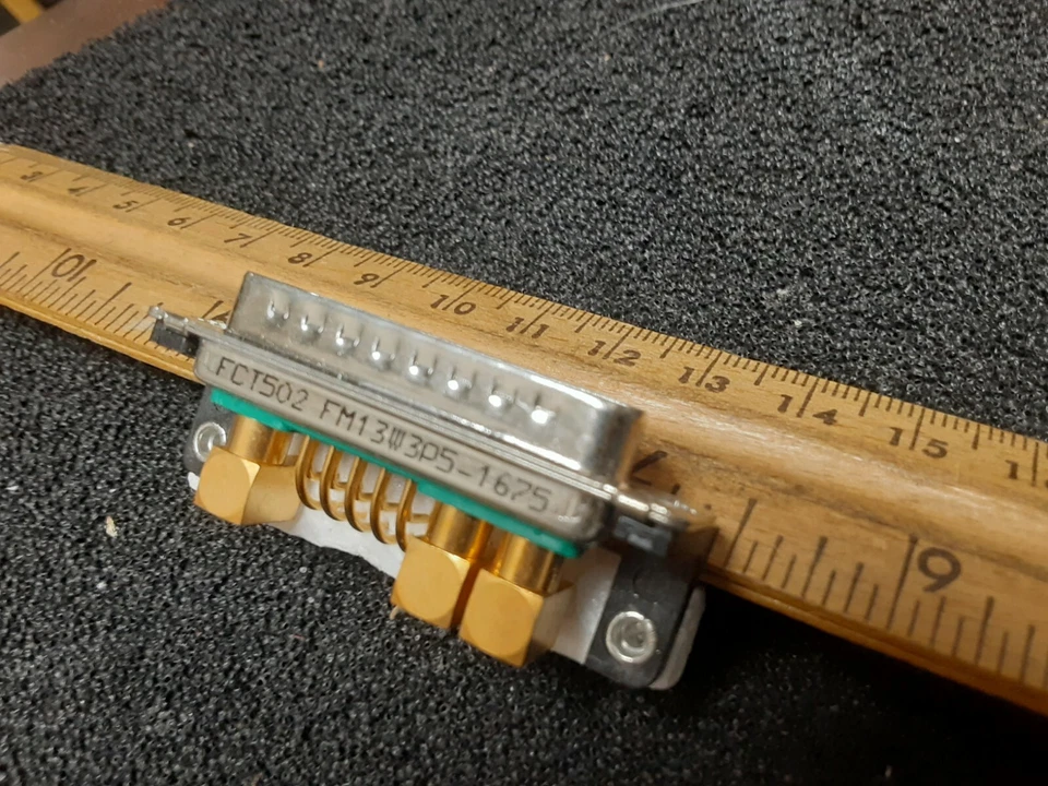 fm13w3p5-1675 D-Sub Connector Mixed Layout Male FCT502 - Image 1 of 4