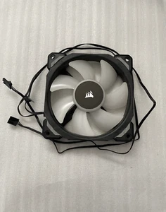 Corsair ML140 Pro RGB LED Magnetic Levitation Fan - Black - Photo 1/2