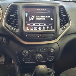 Audio Equipment Radio Receiver Opt RA3 Fits 15 DODGE 1500 PICKUP 1078293 - Picture 1 of 1