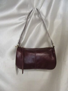 DAMEN HOBO "AUTRY" KLEINE SCHULTER HANDTASCHE NEU MIT ETIKETT MERLOT - Bild 1 von 12
