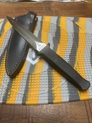 Vintage Gerber Guardian 1 w/ Scabbard Rare Collectible - Image 1 of 4