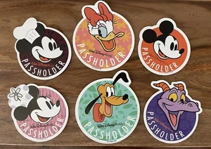 Disney AP Magnets - Picture 1 of 3