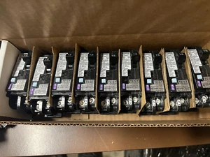 10 x Disyuntores enchufables Siemens Q115DFN 15A 120V AFCI/GFCI de doble función - Imagen 1 de 2