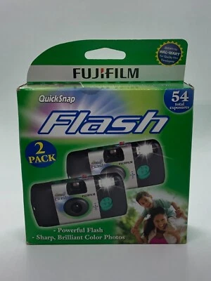 Fujifilm QuickSnap Flash 800 Cameras 2 Pack 11/2011 expiry 27exp each - Image 1 of 3