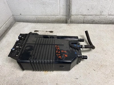 Toyota Grand Highlander 2024 bote de vapor de combustible de carbón OEM motor de 2,4 L  Foto 1 de 4