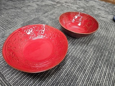 Juego de 2 cuencos para servir de cerámica roja en relieve - Hecho en Italia - Rollo rústico Foto 1 de 4