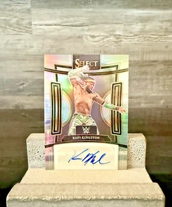 2024 Panini Select WWE Kofi Kingston Signature SG-KKG - Photo 1 sur 2