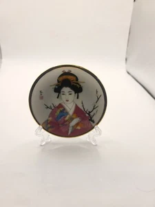 Japanese GIESHA HANDPAINTED COLLECTIBLE, Display DISH ,3" Wide - Imagen 1 de 5