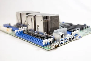 [BUNDLE] SUPERMICRO 52 cores X11DPH-I/2x Xeon Platinum 8170/256GB/2x SNK-P0068PS - Picture 1 of 9