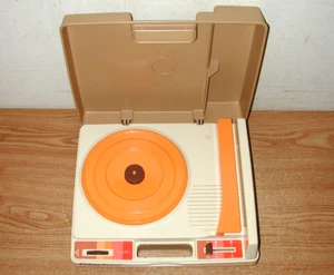 VINTAGE 1978 FISHER-PRICE PORTABLE KID'S PHONOGRAPH RECORD PLAYER NUMBER 825 - Picture 1 of 11