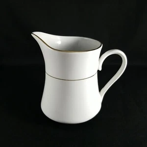 Crema Signature Housewares Inc. Fine China Golden Traditions - Imagen 1 de 6