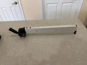 Parallelanschlag für Skilsaw 3400 Tischkreissäge - Bild 1 von 14