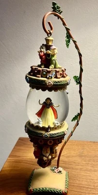 Disney, Blancanieves y los siete enanitos, globo colgante Foto 1 de 4