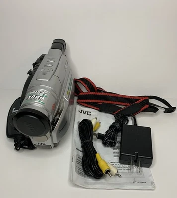 JVC GR-AXM17U Compact VHS Camcorder Digital Video Camera *Mint - Image 1 of 4
