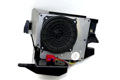 Audi A3 8L Subwoofer 8L0035381G Lautsprecher 8L0 035 381 G - Bild 1 von 3