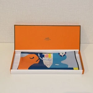 HERMES Petit Carre 45 JUST MARRIED Silk Scarf Pocket square W/Box Unused. - Picture 1 of 5