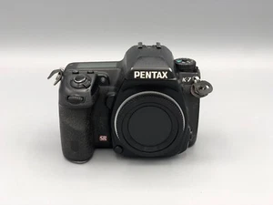 Pentax K7 Body, 14.6MP,  55936 Auslösungen, K-7,  #617-1, - GUT - - Bild 1 von 8