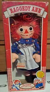 1987-1989 Playskool The Original RAGGEDY ANN 12,5" Puppe mit Herz Neu im Karton - Bild 1 von 8