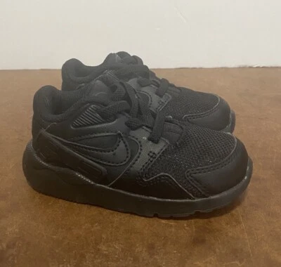 Nike Flex Runner Toddler Sneakers Size 7C Black Slip On AT5606-001 - Image 1 of 4