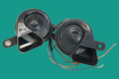 2006-2011 mercedes gl450 ml350  high low  pitch tone note horn signal pair 2 oem - Image 1 of 4